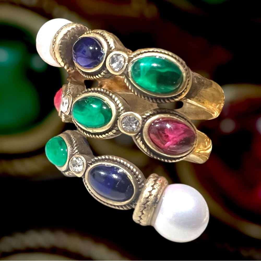 Elegant Multi-Stone Gold Ring